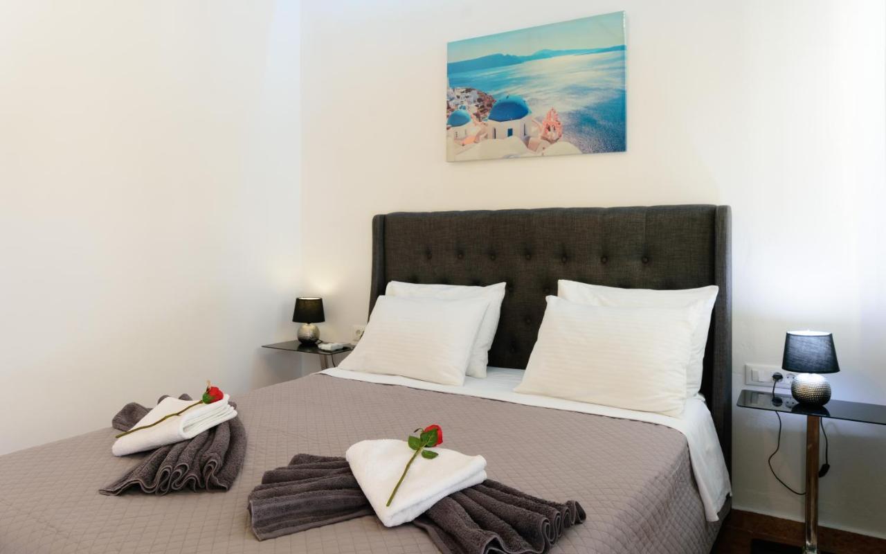 Luxury Lake View Center House Agios Nikolaos  Bagian luar foto
